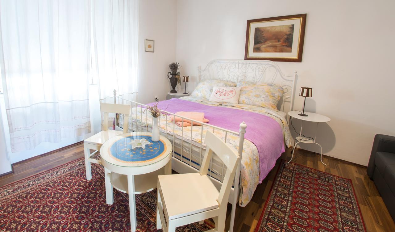 Little Rock Rooms Мостар Экстерьер фото