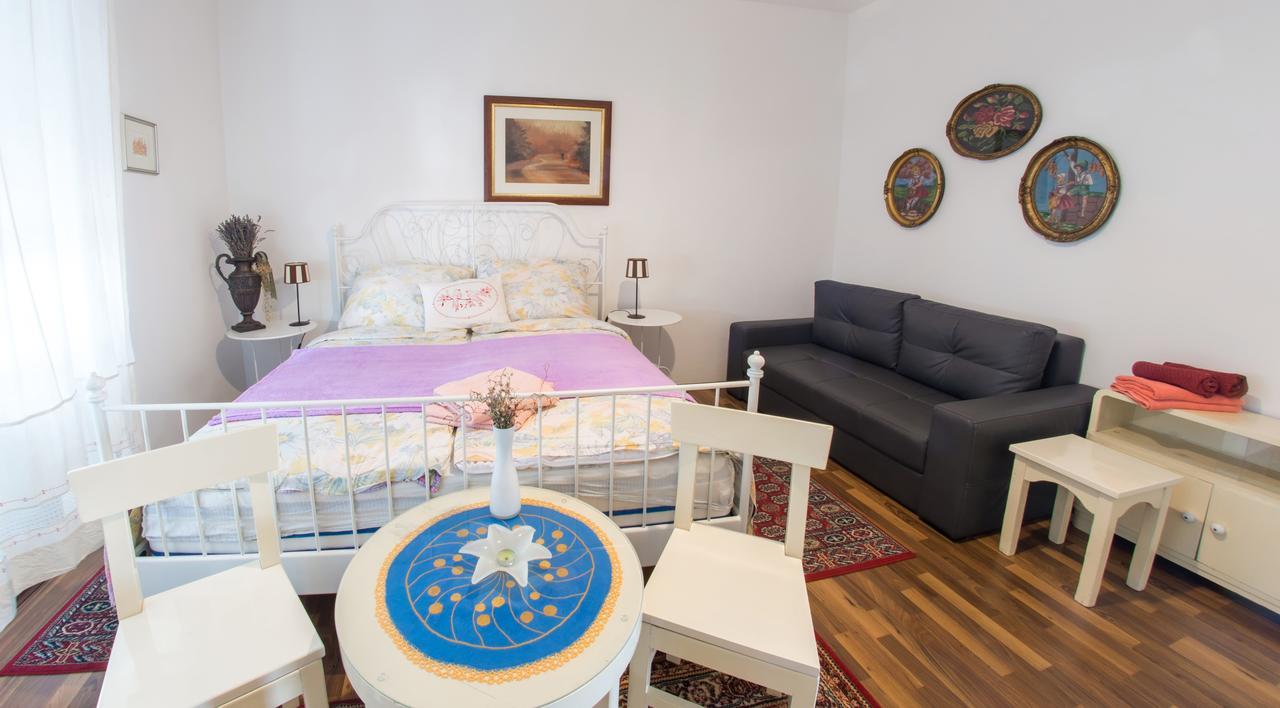 Little Rock Rooms Мостар Экстерьер фото
