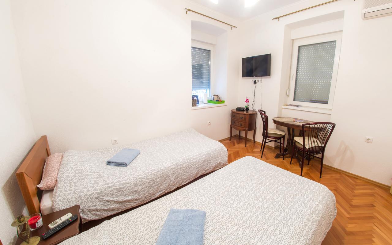 Little Rock Rooms Мостар Экстерьер фото